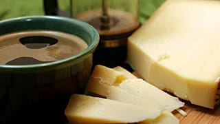 Estados Unidos se apropia de la denominación Gruyère para sus quesos al argumentar que es una marca