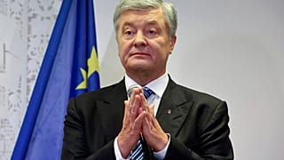 Порошенко готовится к вылету домой.