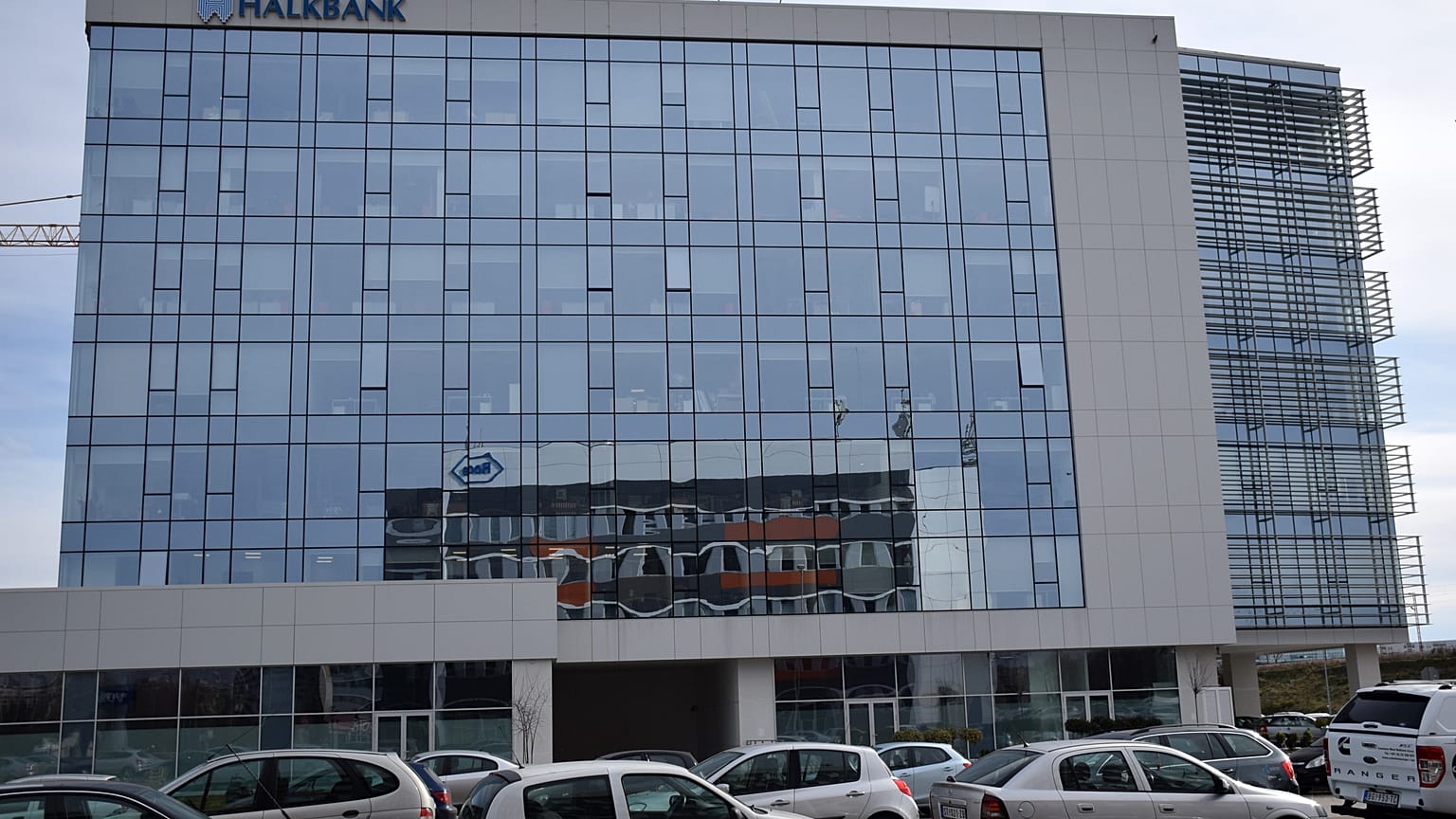 Halkbank Sırbistan şubesi