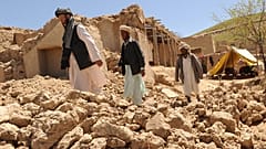 Archives : maisons détruites après un séisme dans la province de Samangan (nord de l'Afghanistan), le 24/04/2010