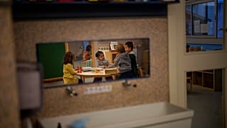 Grundschulen in Spanien haben Mitte Januar den Unterricht wieder begonnen - nach einer verlängerten Winterpause.