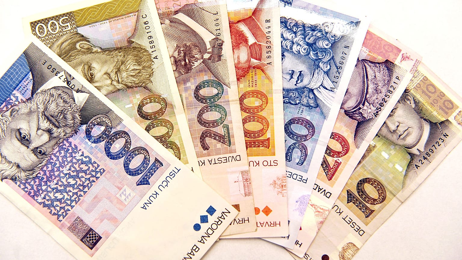 Billets de Kuna. La Croatie devrait passer à l'Euro en 2023
