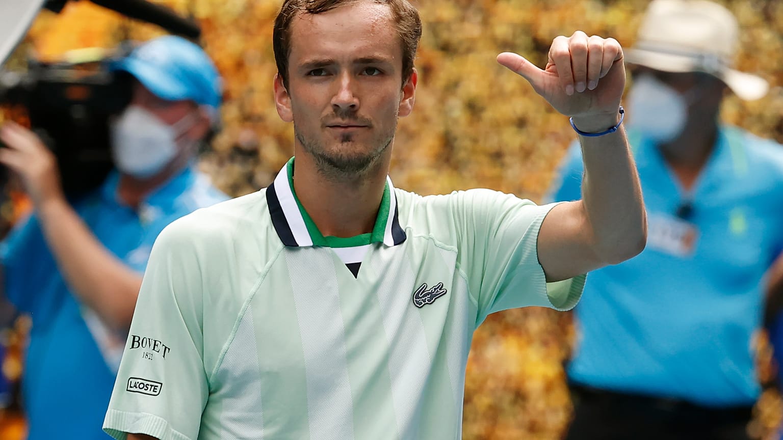 Даниил Медведев вышел во второй круг Australian Open