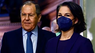 Annalena Baerbock und Sergei Lawrow in Moskau