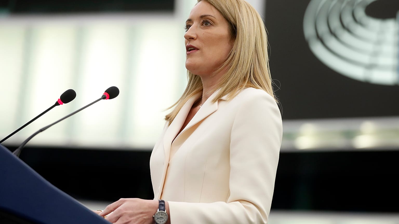 Parlamenti elnökként az EP álláspontjára cseréli saját abortuszellenes nézeteit Roberta Metsola 