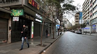 أحد الشوارع في لبنان