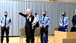Νορβηγία: Ο μακελάρης χαιρέτισε ναζιστικά και είπε ότι ήταν ένας "απλός στρατιώτης"