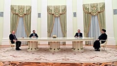 دیدار ابراهیم رئیسی با ولادیمیر پوتین