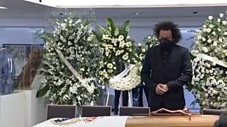 Marcelo da su último adiós a Paco Gento en el Santiago Bernabéu