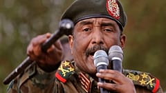 الفريق أول عبد الفتاح البرهان رئيس مجلس السيادة الانتقالي في السودان