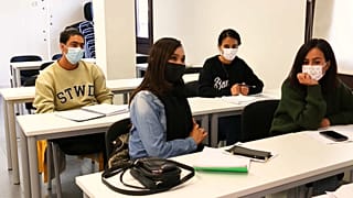 Estudiantes en la Universidad Camilo José Cela