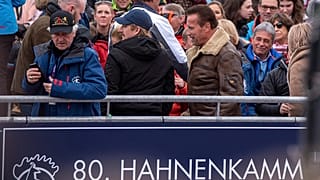Arnold Schwarzenegger (hier im Jahr 2020) gehörte in den vergangenen Jahren meist zu den namhaften Gästen des Hahnenkammrennens