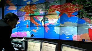 ABD ve Batılı ülkeler ekonomik yaptırımlarla Rusya'nın mali piyasalarını hedefliyor
