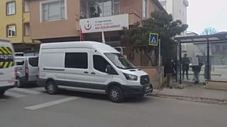 Kartal'da aile sağlığı merkezinde hemşire Ömür Erez (33) silahlı saldırı sonucu hayatını kaybetti.