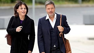 Annalena Baerbock (L) and Robert Habeck (R) are due to step down as co-leaders of the German Greens.
