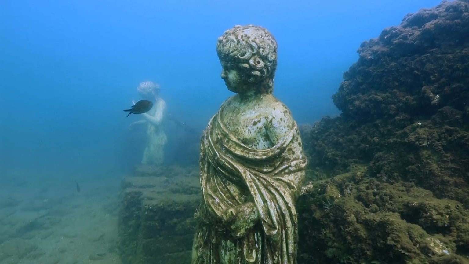  Exploring a Roman submerged city