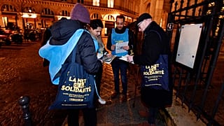 Des bénévoles de la Nuit de la Solidarité vont à la rencontre des sans domicile fixe