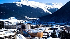 Zirvenin yapıldığı İsviçre'nin Davos kasabası