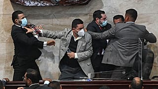 18 elementos do Partido de Xiomara Castro na origem do caos na eleição para a presidência do Parlamento