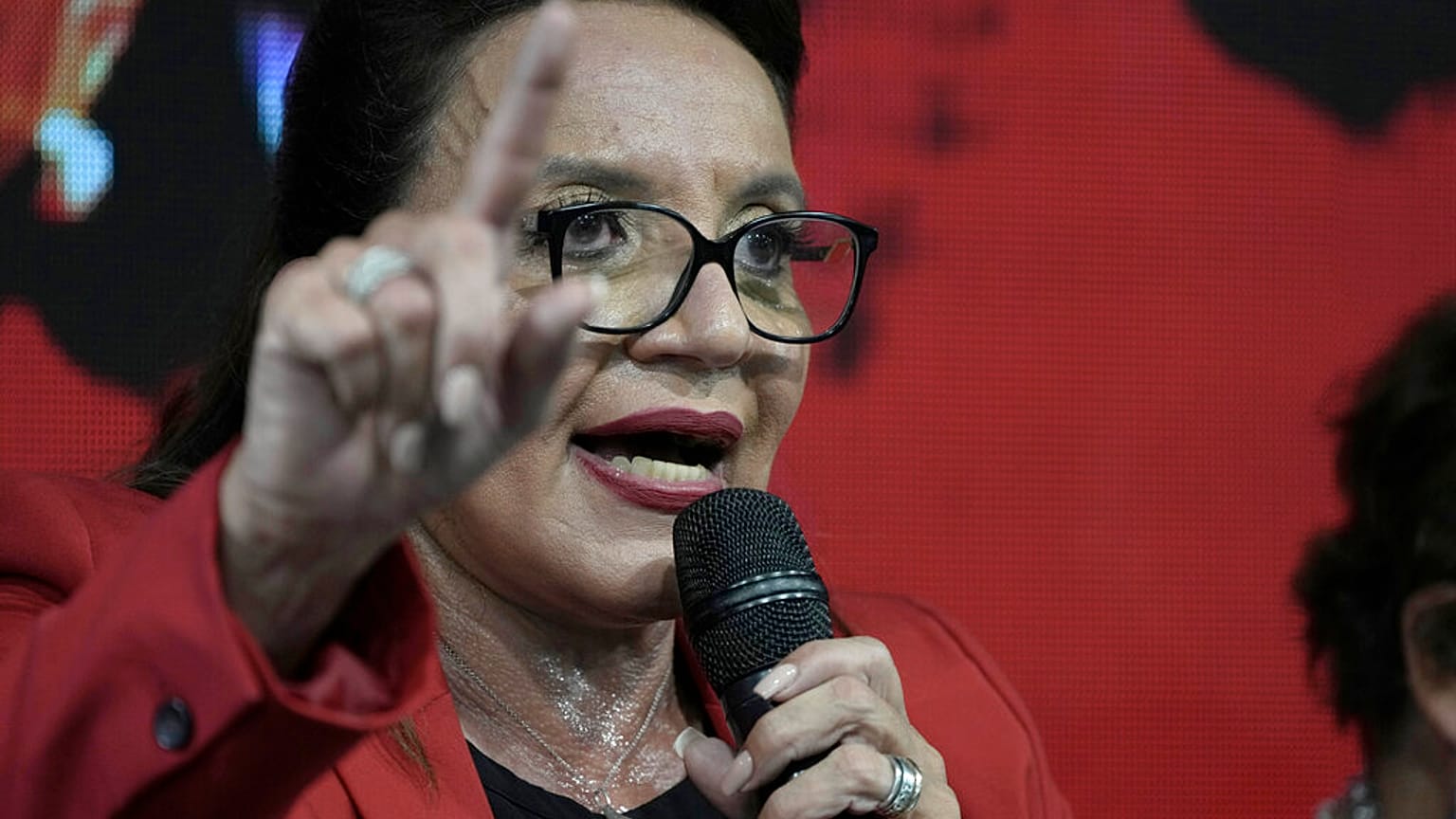 Chaos politique au Honduras : une bagarre éclate au Parlement