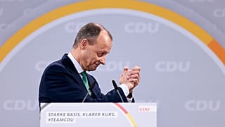 Merz, eterno rival de Merkel, toma las riendas de la CDU 