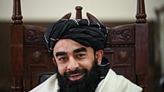 Protestas contra la presencia de talibanes en Oslo para solicitar ayuda para Afganistán