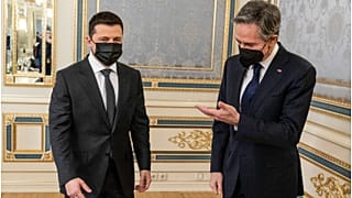 الرئيس الأوكراني فولوديمير زيلينسكي مع وزير الخارجية الأمريكي أنتوني بلينكن 