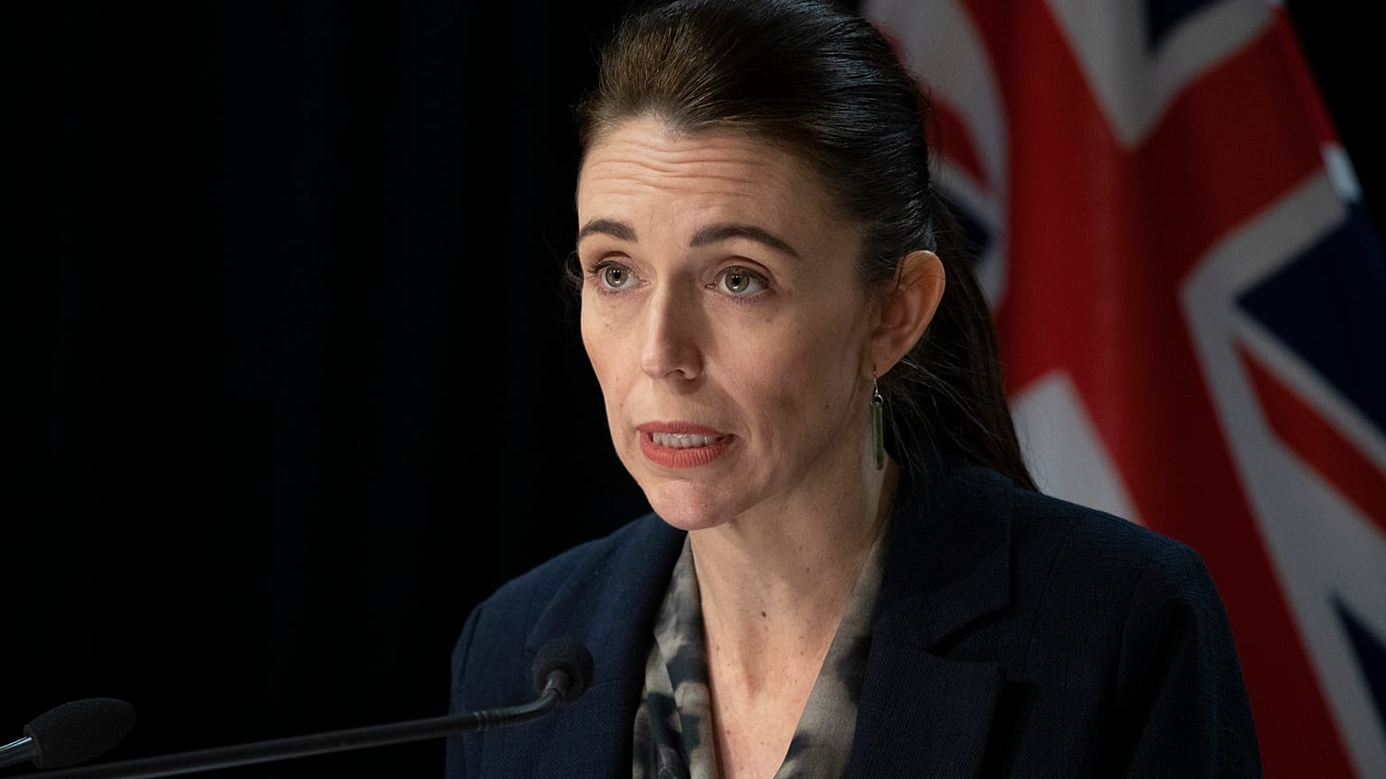 Jacinda Ardern düğününü erteledi