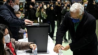 Χιλιάδες Πορτογάλοι ψηφίζουν μια εβδομάδα νωρίτερα λόγω πανδημίας