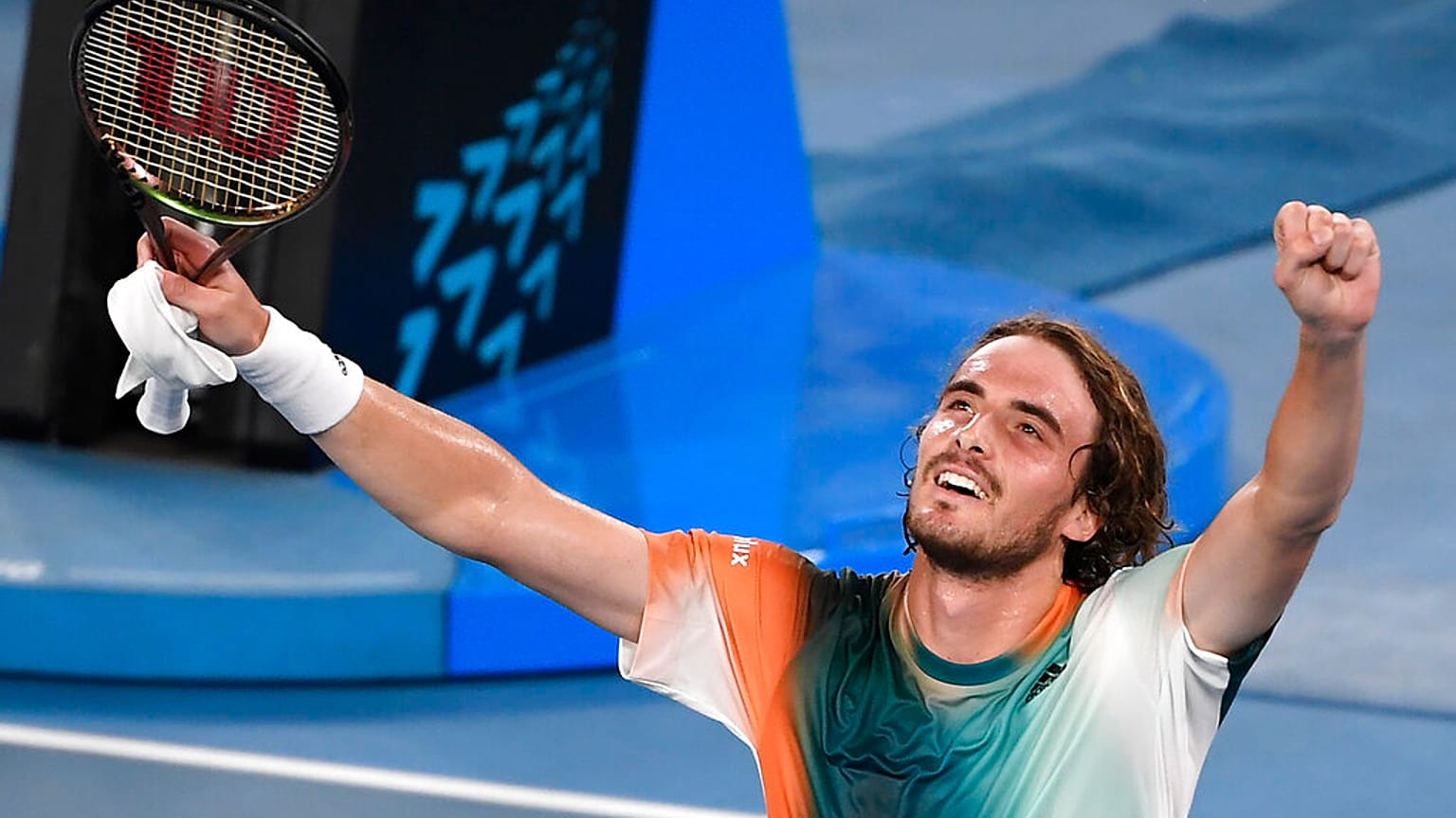 Stefanos Tsitsipas nach seinem Sieg über Taylor Fritz im Achtelfinale der Australian Open