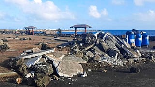 Romok a tnogai vulkánkitörés után, 2022. január 20-án