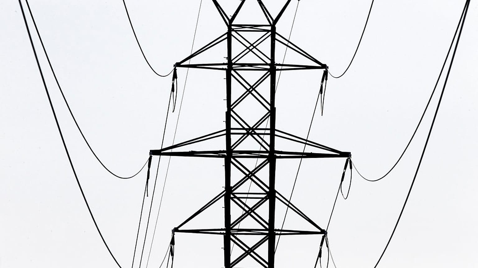 Üç Orta Asya ülkesinde elektrikler kesildi