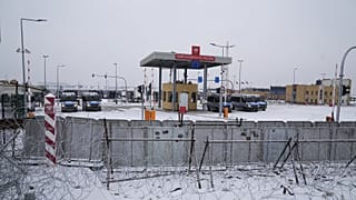 A kuznicai átkelő a lengyel-belorusz határon: ráerősítenek