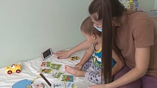 Mehr Kinder mit Covid-19: Moskauer Krankenhäuser verschieben geplante Aufnahme von Minderjährigen