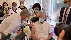 Пациент дома престарелых в Туре, декабрь 2020 года