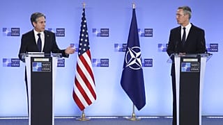 Antony Blinken és Jens Stoltenberg egy brüsszeli egyeztetésen - archív felvétel - 2021