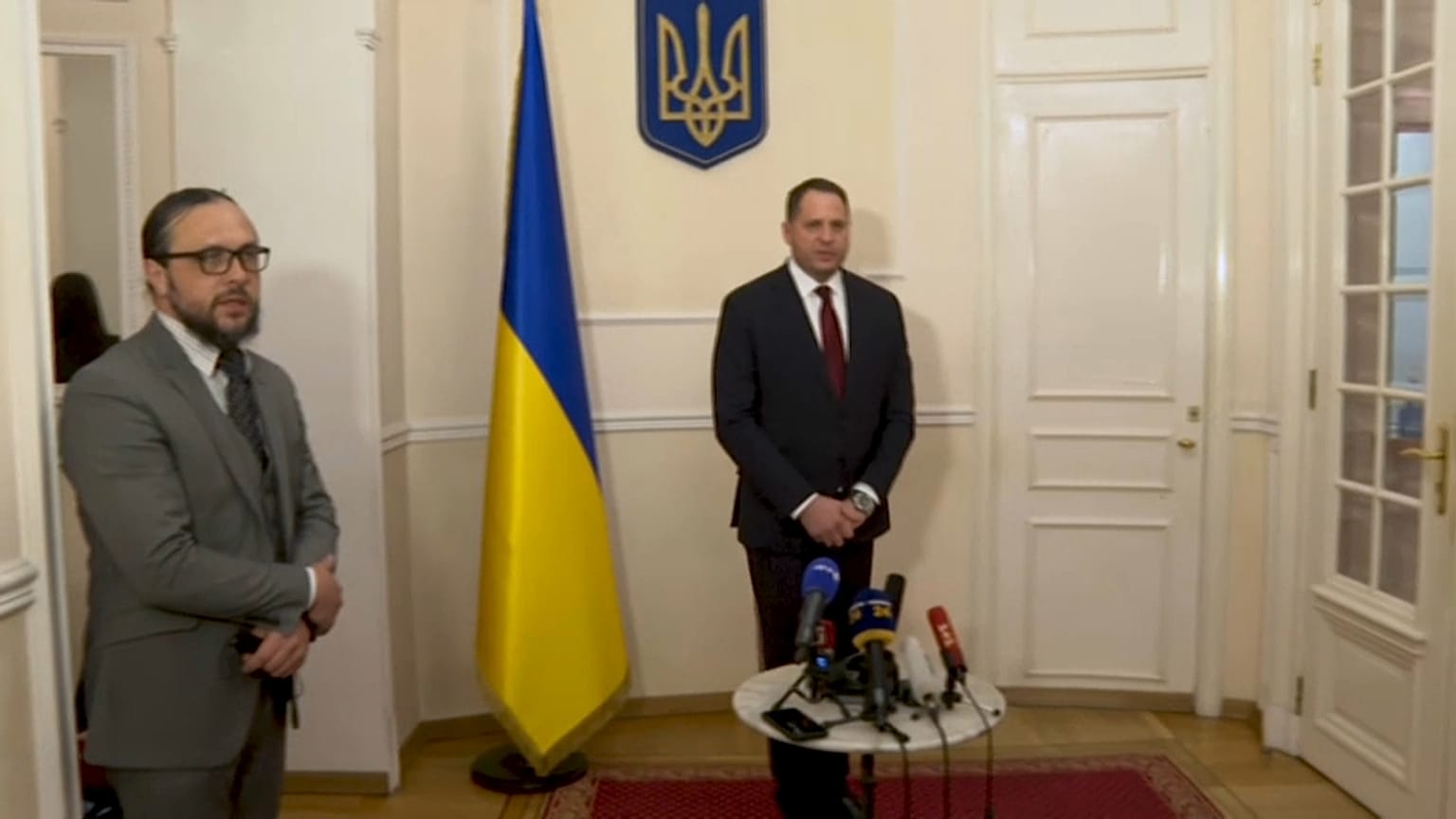 I diplomatici ucraini sembrano più fiduciosi di quelli russi. 