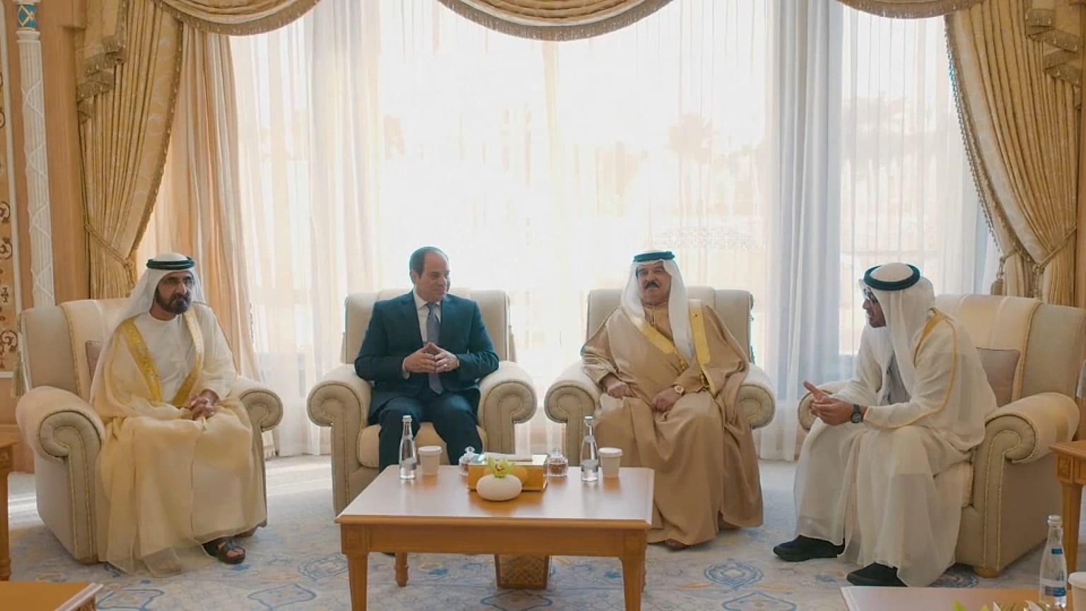 خلال الاجتماع 