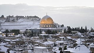 القدس تحت الثلج 