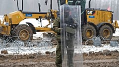 180km lang Stacheldraht: Polen beginnt mit dem Bau des Grenzzauns zu Belarus