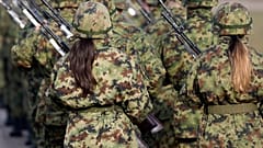 Aufmarsch der serbischen Armee während einer Militärübung in Pancevo Anfang Januar 2022