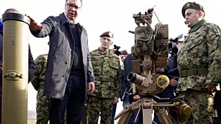 Corrida às armas nos Balcãs: Países da região modernizam arsenais