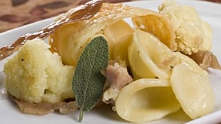 Nem veszélyes: orecchiette zsályával és sült fokhagymával