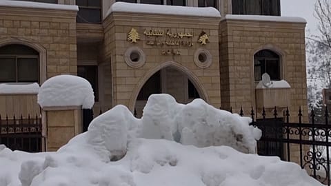 La nieve complica la vida en Líbano donde la crisis aumenta la pobreza