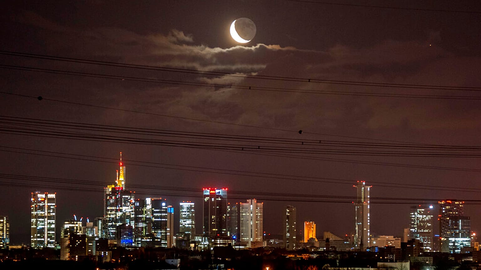 Der Himmel über Frankfurt am Main am 28. Januar 2022