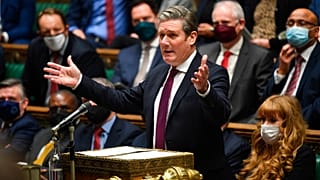 Le chef du parti travailliste britannique, Keir Starmer, prenant la parole à la Chambre des communes, à Londres, le mercredi 17 novembre 2021.