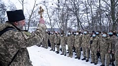 Руководство Украины обещает не отправлять территориальные батальоны в "зону АТО"