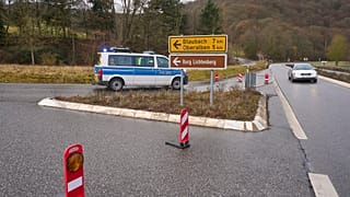 Die Polizei in Rheinland-Pfalz fahndet nach den Tätern.