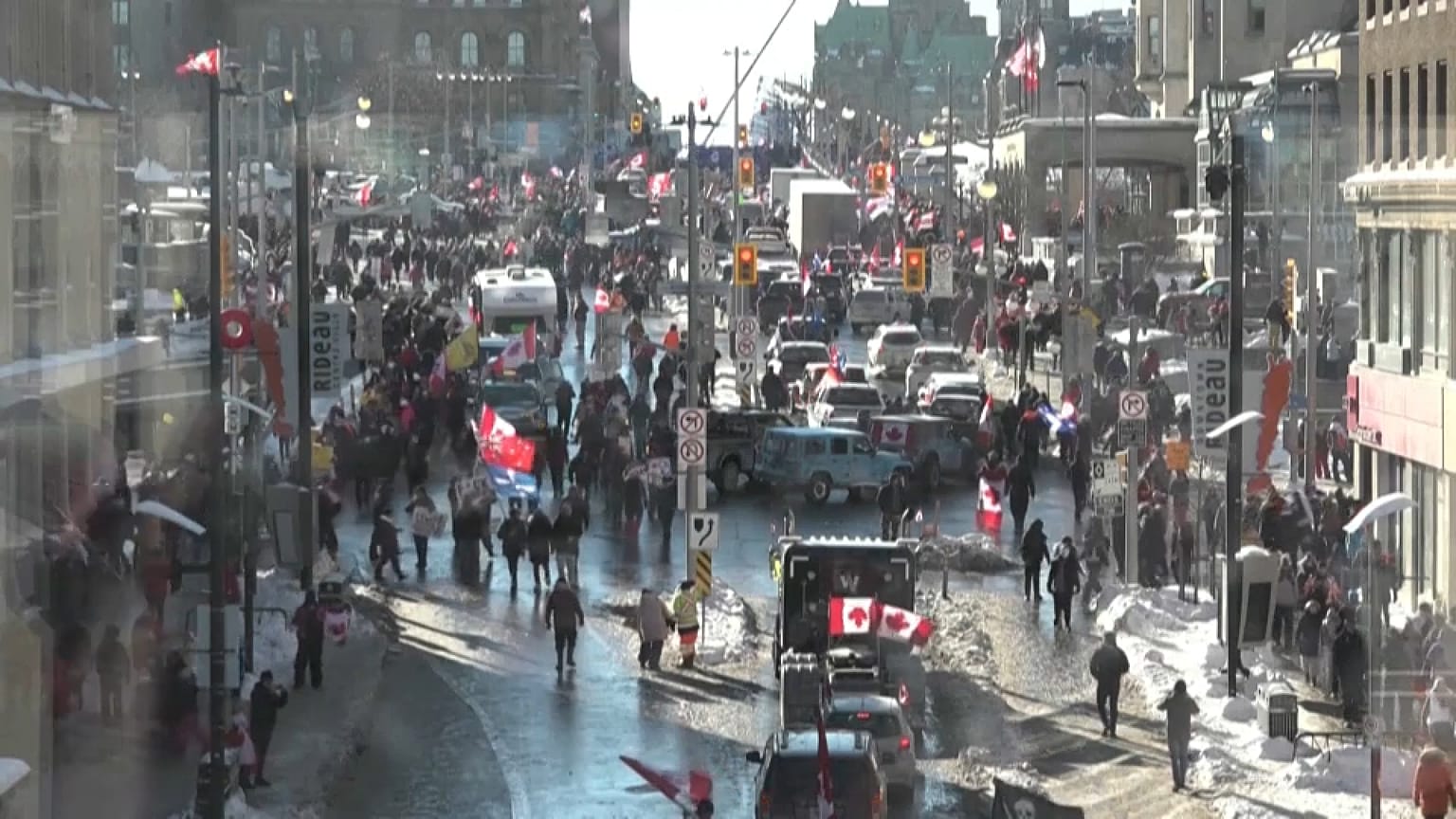 Canada, continua la protesta dei camionisti No vax