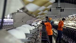 Türkiye'nin ihracatı 2021'de bir önceki yıla göre yüzde 32,8 arttı: Almanya ilk sırada